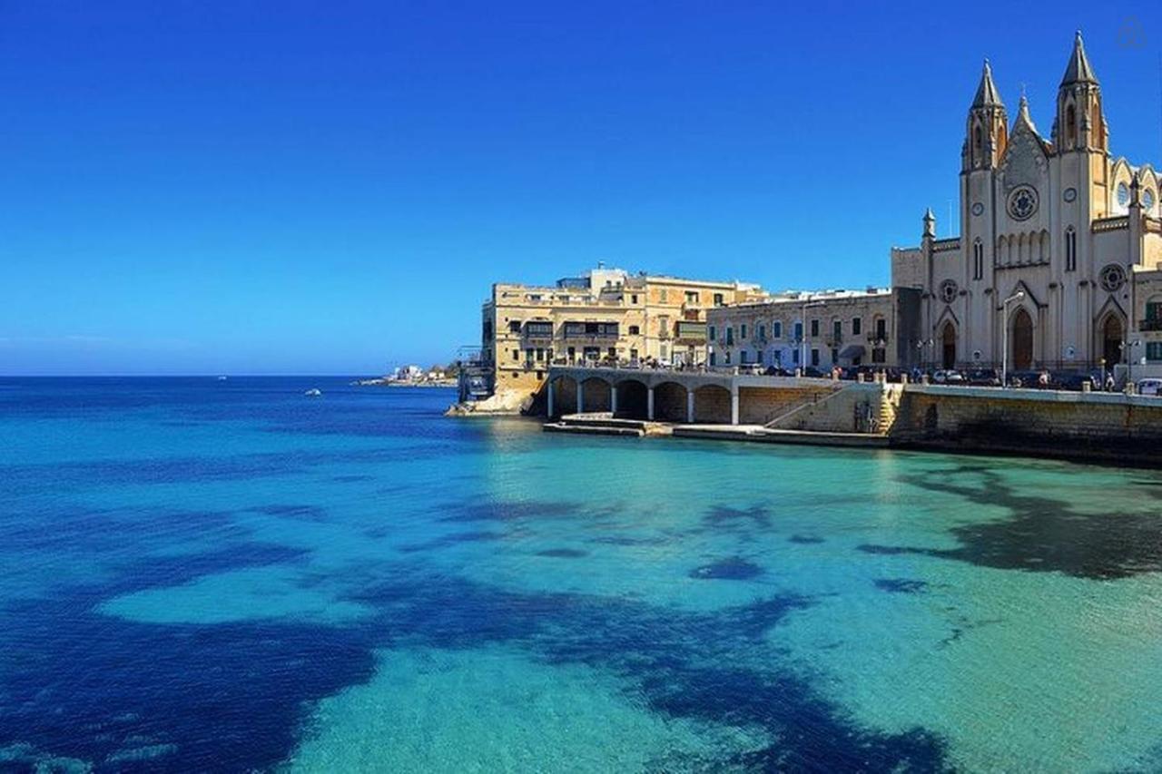 Apartamento Chic 2Br Penthouse Steps From The Promenade Sliema Exterior foto