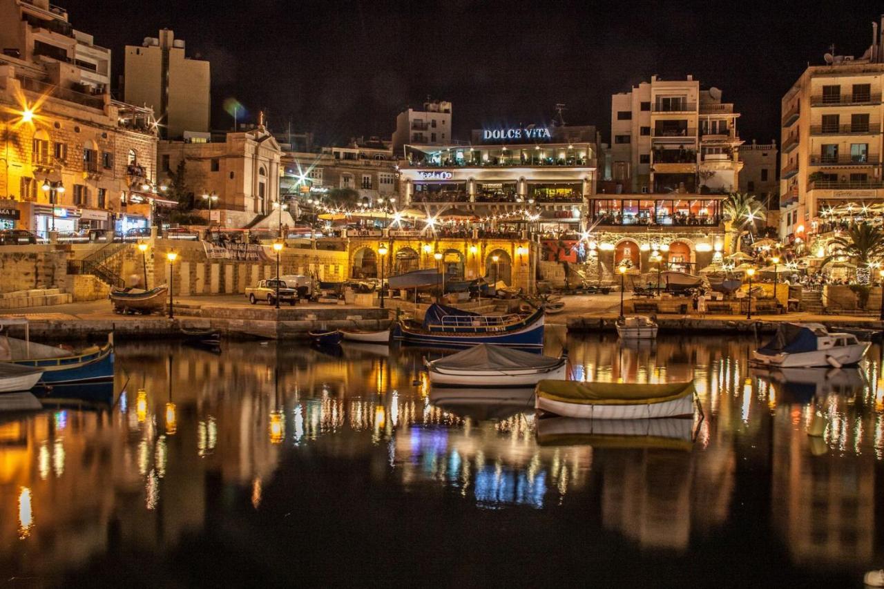 Apartamento Chic 2Br Penthouse Steps From The Promenade Sliema Exterior foto